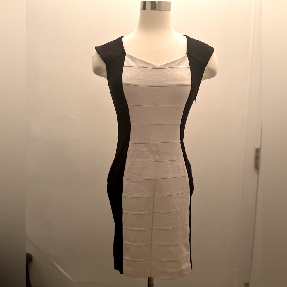 Express fitted pencil dress black and light tan size 2